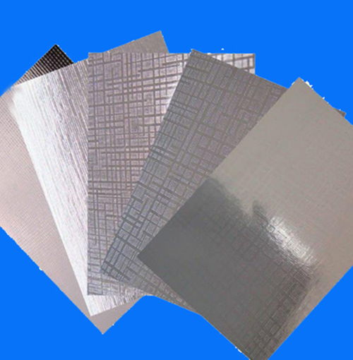 平張鍍鋁紙的應(yīng)用與報(bào)價(jià)分析——以華福包裝鍍鋁紙為例